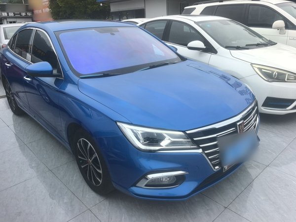 Roewe i5 2020, 61200 км, за 6429 USD