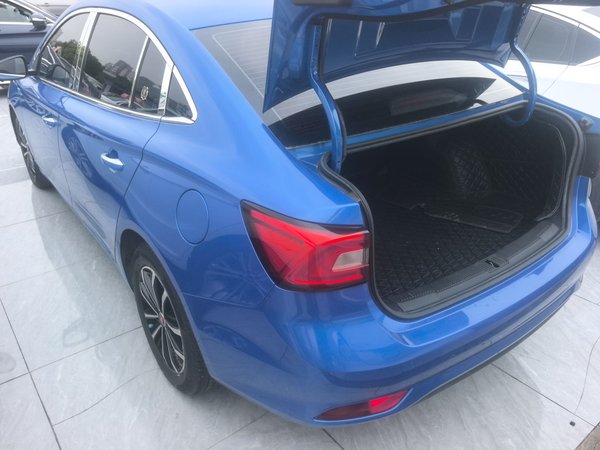 Roewe i5 · 2020 год