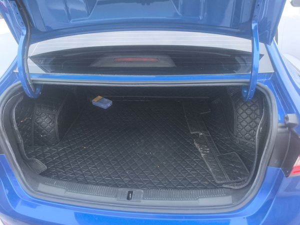 Roewe i5 2020, 61200 км, за 6429 USD - фото 15