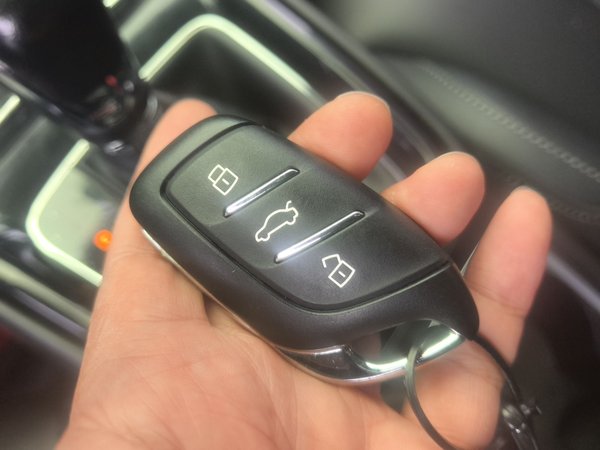 Roewe i5 2020, 61200 км, за 6429 USD - фото 16