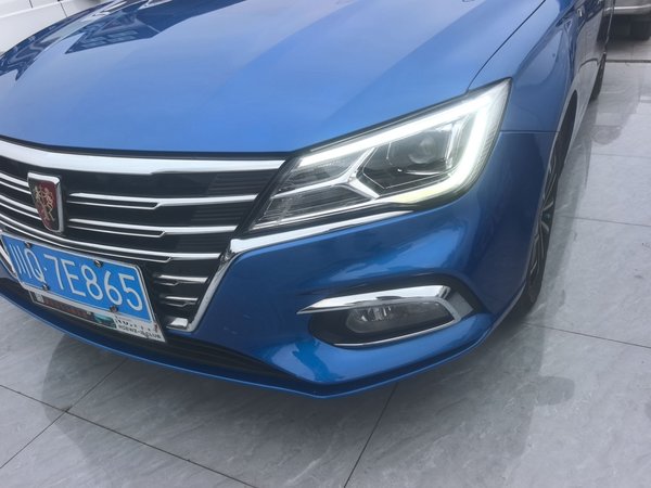 Roewe i5 2020, 61200 км, за 6429 USD