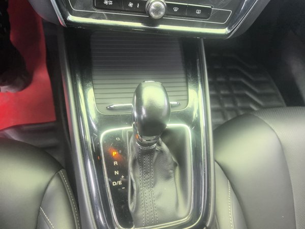 Roewe i5 2020, 61200 км, за 6429 USD - фото 23