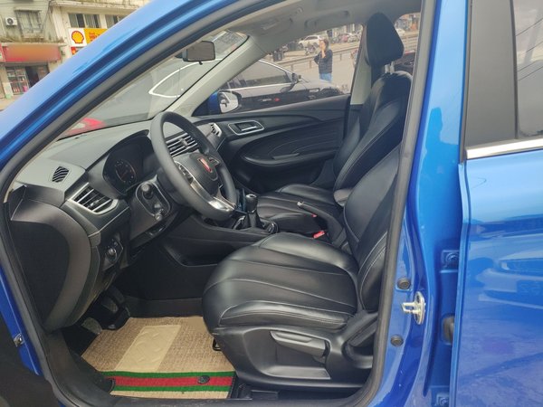 Roewe i5 2020, 86100 км, за 5154 USD - фото 17