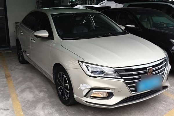 Roewe i5 2020, 68900 км, за 5948 USD