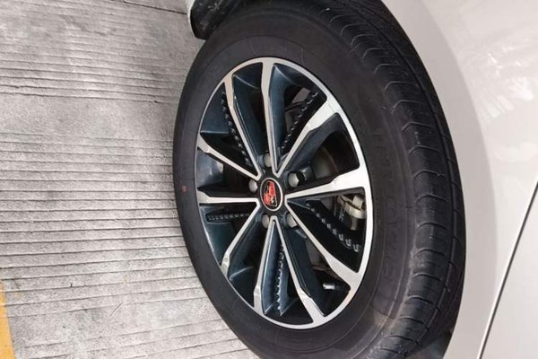 Roewe i5 2020, 68900 км, за 5948 USD - фото 10