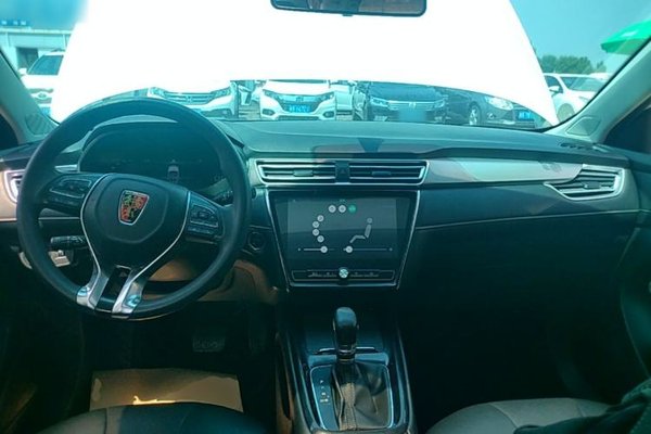Roewe i5 2020, 87899 км, за 5911 USD - фото 13