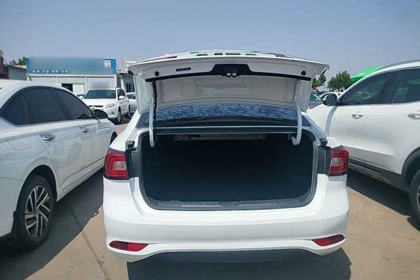 Roewe i5 2020, 87899 км, за 5911 USD - фото 22