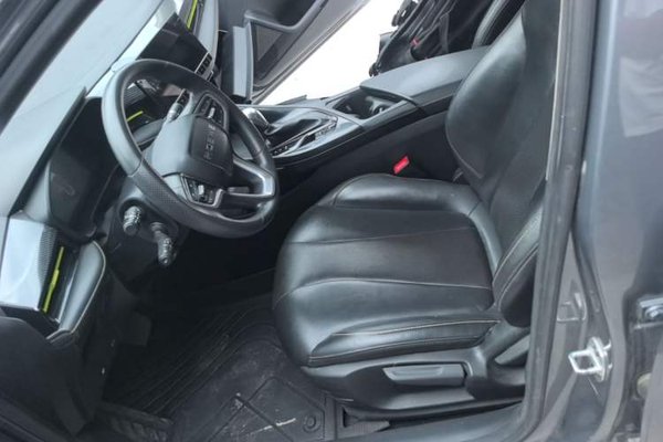 Roewe i5 2021, 120600 км, за 7356 USD - фото 17