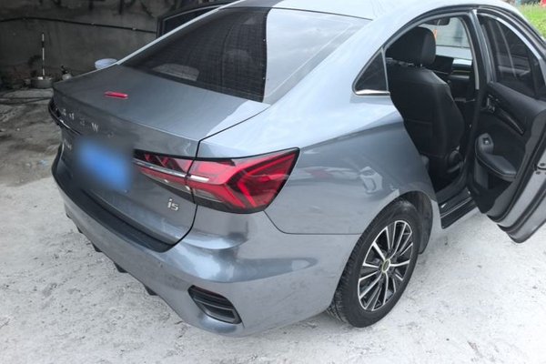 Roewe i5 2021, 120600 км, за 7356 USD - фото 6