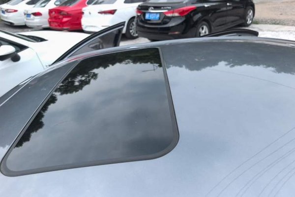 Roewe i5 2021, 120600 км, за 7356 USD - фото 7