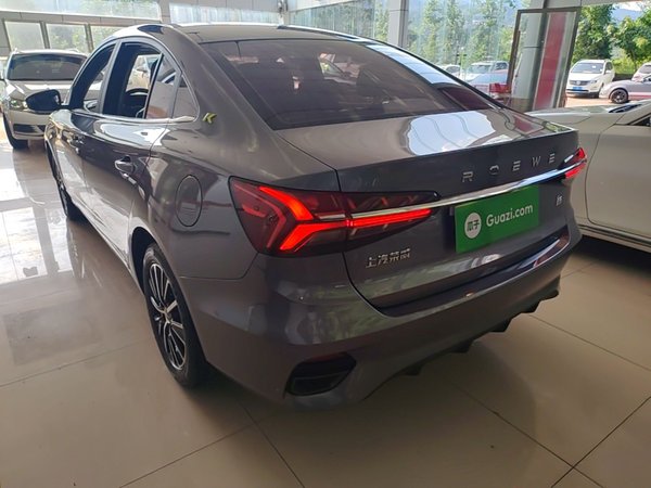 Roewe i5 2021, 68500 км, за 7555 USD