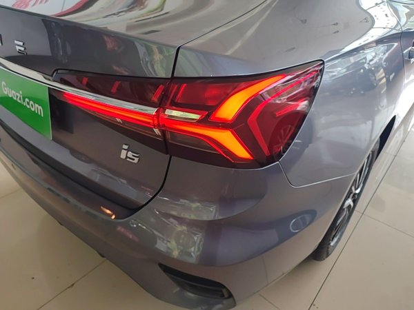 Roewe i5 2021, 68500 км, за 7555 USD