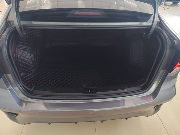 Roewe i5 2021, 68500 км, за 7555 USD - фото 22