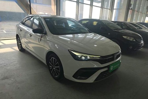 Roewe i5 2021, 55199 км, за 7017 USD