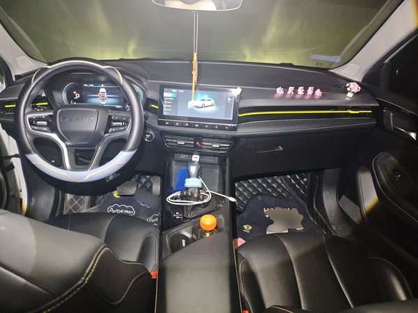 Roewe i5 2021, 75000 км, за 6459 USD - фото 10