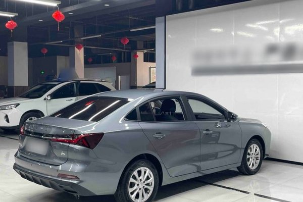 Roewe i5 2023, 26400 км, за 7213 USD