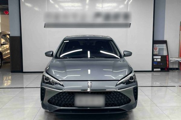 Roewe i5 2023, 26400 км, за 7213 USD