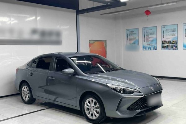 Roewe i5 2023, 26400 км, за 7213 USD