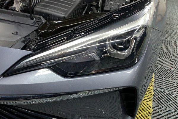 Roewe i5 2023, 26400 км, за 7213 USD