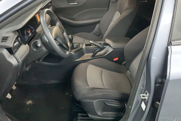 Roewe i5 2023, 26400 км, за 7213 USD - фото 12