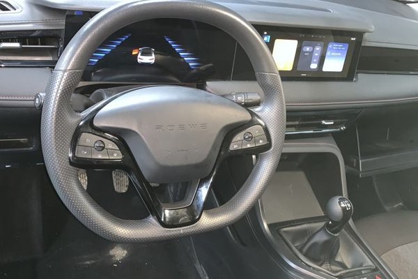 Roewe i5 2023, 26400 км, за 7213 USD - фото 8