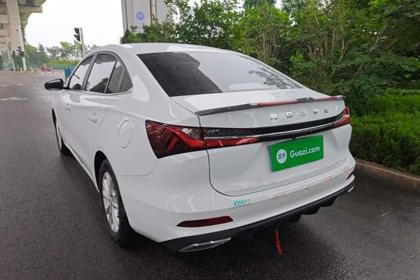 Roewe i5 2023, 25200 км, за 8842 USD