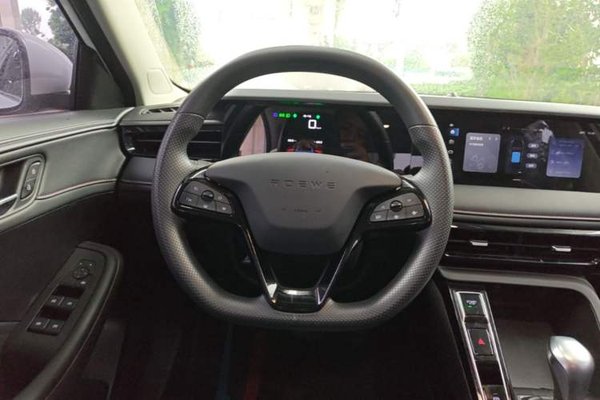 Roewe i5 2023, 25200 км, за 8842 USD - фото 13