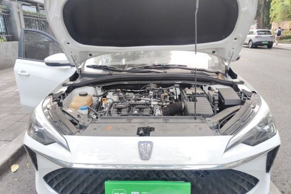 Roewe i5 2023, 49700 км, за 6285 USD - фото 17