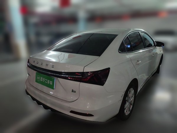 Roewe i5 2026, 5200 км, за 7602 USD