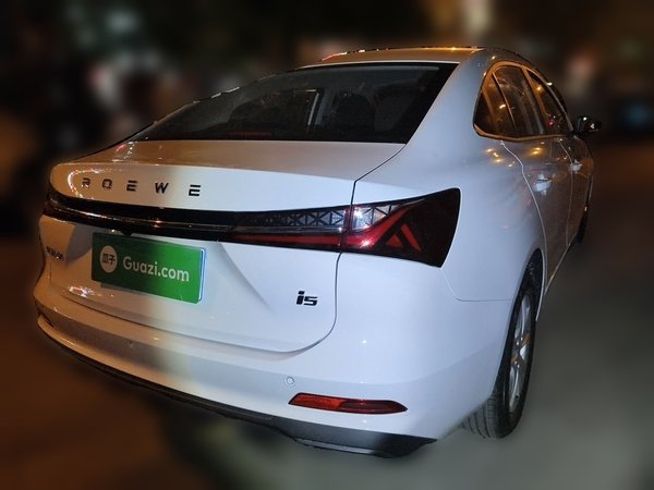 Roewe i5 2026, 600 км, за 6332 USD - фото 6