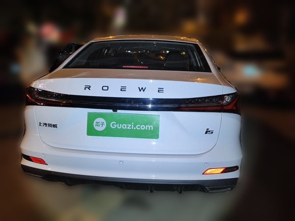 Roewe i5 2026, 600 км, за 6332 USD