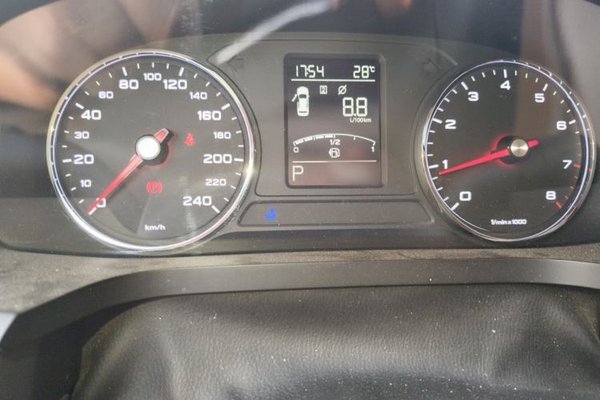 Roewe i6 2018, 73500 км, за 5564 USD - фото 10