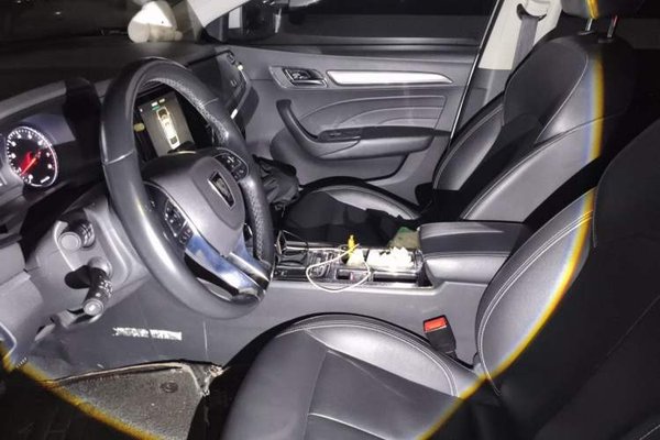 Roewe i6 2018, 176900 км, за 3455 USD - фото 15