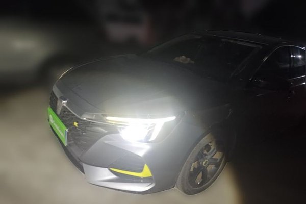 Roewe i6 MAX · 2020 год