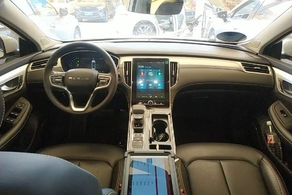 Roewe i6 MAX New Energy 2023, 2600 км, за 11931 USD - фото 13