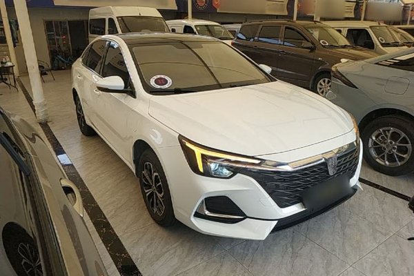 Roewe i6 MAX New Energy 2023, 2600 км, за 11931 USD
