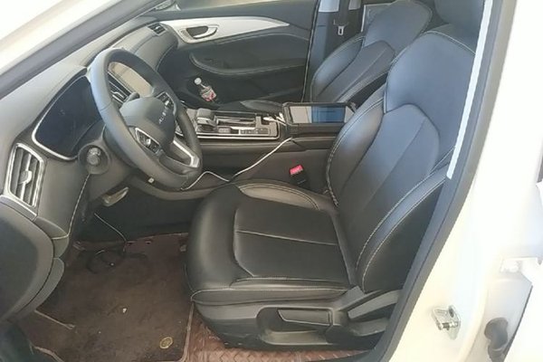 Roewe i6 MAX New Energy 2023, 2600 км, за 11931 USD - фото 18