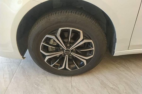 Roewe i6 MAX New Energy 2023, 2600 км, за 11931 USD - фото 8
