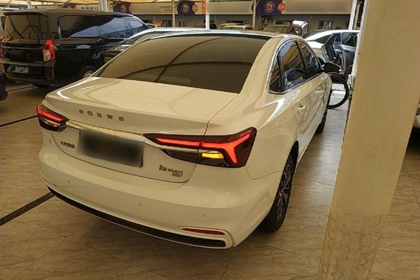 Roewe i6 MAX New Energy 2023, 2600 км, за 11931 USD - фото 6