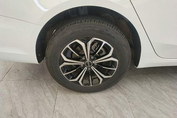 Roewe i6 MAX New Energy 2023, 2600 км, за 11931 USD - фото 10