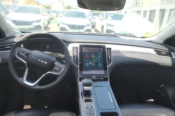 Roewe i6 MAX New Energy 2023, 31300 км, за 11350 USD - фото 12