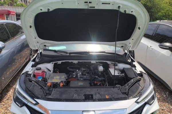 Roewe i6 MAX New Energy 2023, 31300 км, за 11350 USD - фото 24