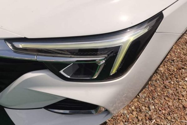 Roewe i6 MAX New Energy 2023, 31300 км, за 11350 USD - фото 8