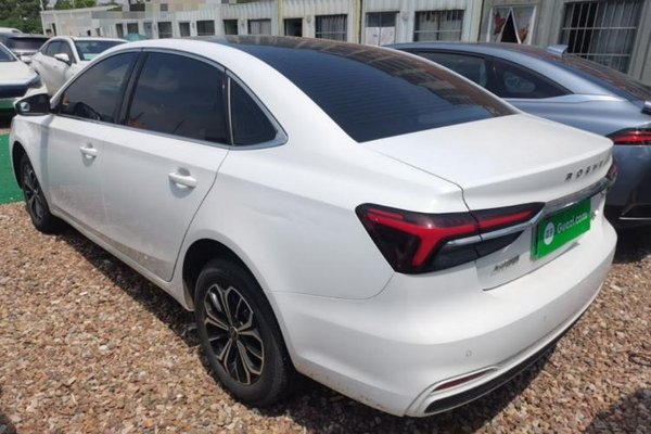 Roewe i6 MAX New Energy 2023, 31300 км, за 11350 USD