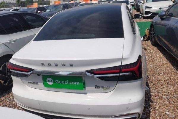 Roewe i6 MAX New Energy 2023, 31300 км, за 11350 USD