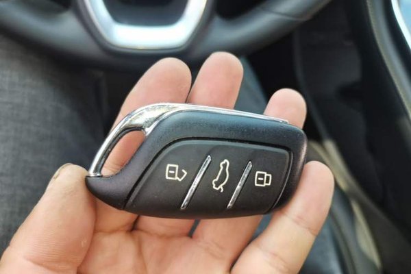 Roewe i6 MAX New Energy 2023, 31300 км, за 11350 USD - фото 23