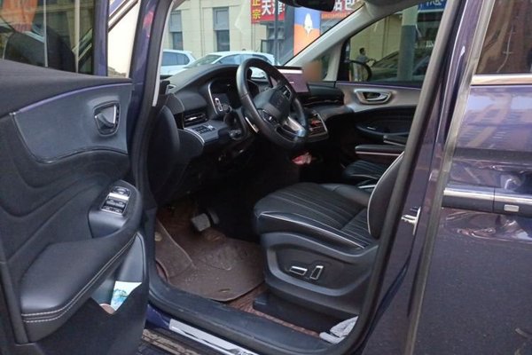 Roewe iMAX8 2021, 78100 км, за 12157 USD - фото 16