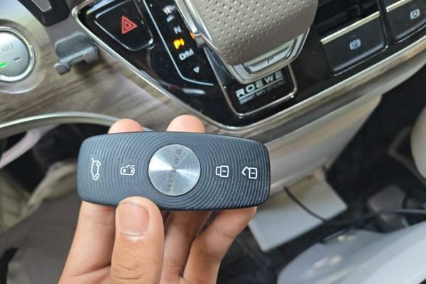 Roewe iMAX8 2023, 14200 км, за 15700 USD - фото 17