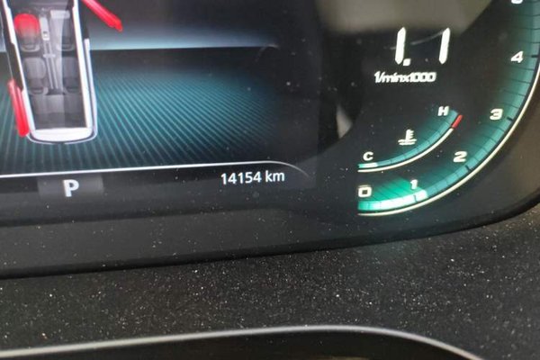 Roewe iMAX8 2023, 14200 км, за 15700 USD - фото 11