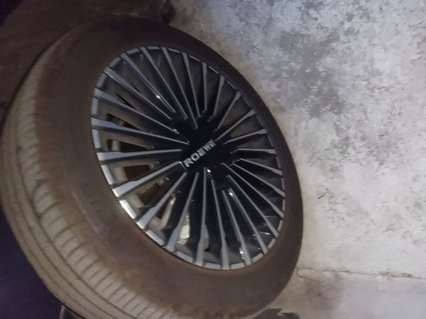 Roewe M7 DMH 2025, 3600 км, за 14022 USD - фото 8